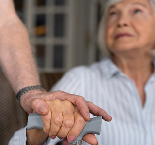 asistencia a domicilio a personas mayores