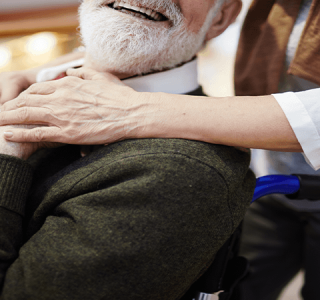 cuidadores en casa para personas mayores